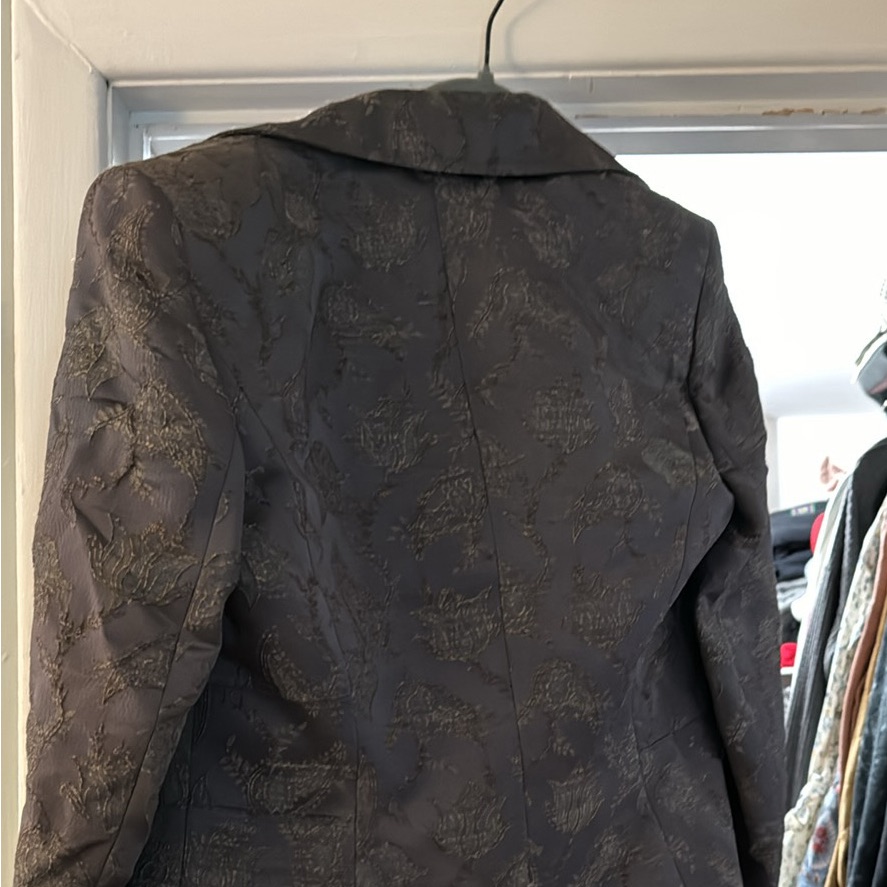 Albert Nipon 2 Piece Set